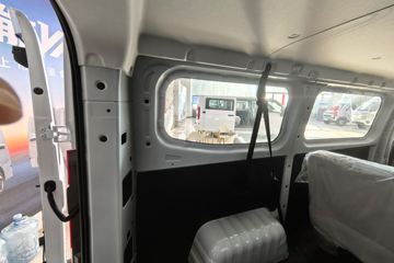 Զ�� ȫ������V7E���ܰ� 2025�� �ǻ۰� 5�� ���綯��� ����51.4kWhͼƬ