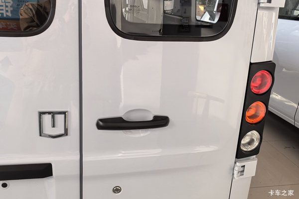 优惠0.2万 沈阳市星享V6E功能版电动封闭厢货火热促销中