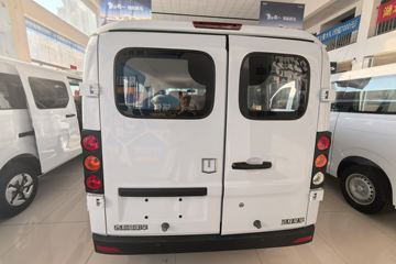 星享V6E功能版&nbsp;电动封闭厢货外观图片