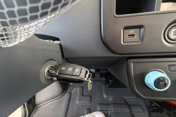 Զ������V6E���ܰ� 6�����綯��� ��о35.6kWhͼƬ