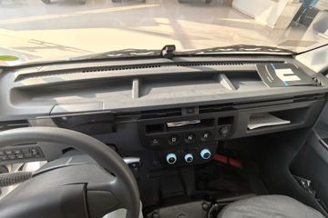 Զ������V6E���ܰ� 6�����綯��� ��о35.6kWhͼƬ