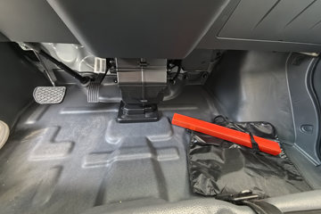 Զ������V6E���ܰ� 6�����綯��� ��о35.6kWhͼƬ