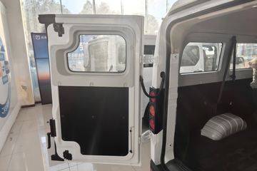 Զ������V6E���ܰ� 6�����綯��� ��о35.6kWhͼƬ