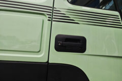 中国重汽成都商用车 豪沃V7-X 标运版 6X4 纯电动牵引车 宁德时代400kWh