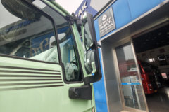 中国重汽成都商用车 豪沃V7-X 标运版 6X4 纯电动牵引车 宁德时代400kWh