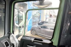 中国重汽成都商用车 豪沃V7-X 标运版 6X4 纯电动牵引车 宁德时代400kWh