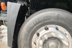 中国重汽成都商用车 豪沃V7-X 标运版 6X4 纯电动牵引车 宁德时代400kWh