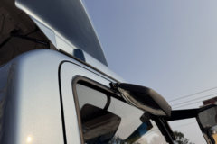 蓝擎·悦EH Pro 宽体 气刹 4.18米单排纯电动仓栅式轻卡 弗迪100.16kWh