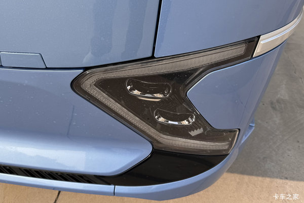 蓝擎新能源，多款车型，低成本致富好帮手。