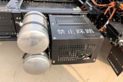 蓝擎·悦EH Pro 宽体 气刹 4.18米单排纯电动仓栅式轻卡 弗迪100.16kWh