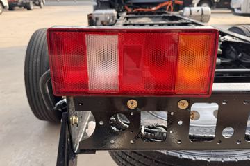 ���桤��EH Pro ���� ��ɲ 4.18�׵��Ŵ��綯��դʽ�Ῠ ����100.16kWhͼƬ