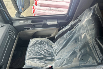 ��������HOWO TS7 ����� 11.1L���� 460���� 8X4 �й�����12�� 9.6����ʽ�ػ���ͼƬ