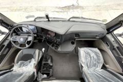 重汽豪沃HOWO TS7 沃尊版 11.1L柴油 460马力 8X4 中国重汽12档 9.6米厢式载货车