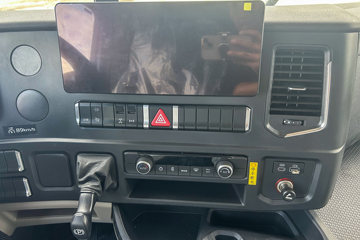 ��������HOWO TS7 ����� 11.1L���� 460���� 8X4 �й�����12�� 9.6����ʽ�ػ���ͼƬ