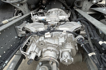 ��������HOWO TS7 ����� 11.1L���� 460���� 8X4 �й�����12�� 9.6����ʽ�ػ���ͼƬ