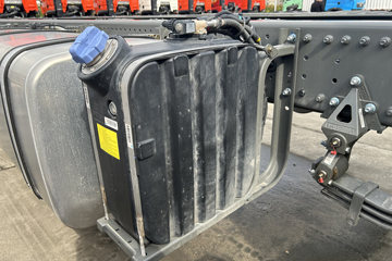 ��������HOWO TS7 ����� 11.1L���� 460���� 8X4 �й�����12�� 9.6����ʽ�ػ���ͼƬ