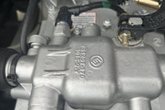 陕汽重卡龙骥 菁英版 4.5L柴油 240马力 4X2 法士特8档 9.8米翼开启厢式载货车