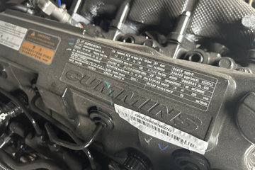 �����ؿ����� ݼӢ�� 4.5L���� 240���� 4X2 ��ʿ��8�� 9.8����������ʽ�ػ���ͼƬ