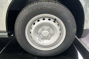 Զ�� ȫ������V7E���ܰ� 2025�� �ǻ۰� 7�� ���綯��� ����ʱ��50.2kWhͼƬ