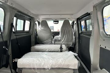 Զ�� ȫ������V7E���ܰ� 2025�� �ǻ۰� 7�� ���綯��� ����ʱ��50.2kWhͼƬ