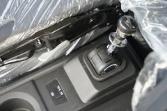 江淮 骏铃A9 舒适版 2.5L柴油 172马力 星瑞6档 3.85米排半栏板轻卡