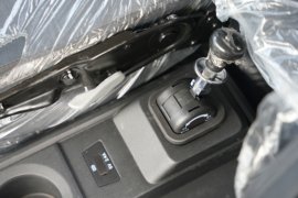 骏铃A9&nbsp;载货车驾驶室                                               图片