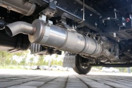 骏铃A9&nbsp;载货车底盘                                                图片