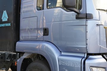 �����ǵ¿�SITRAK G7M 6X4 ���綯ǣ���� ����ʱ��528kWhͼƬ