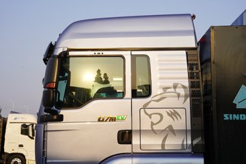 �����ǵ¿�SITRAK G7M 6X4 ���綯ǣ���� ����ʱ��528kWhͼƬ