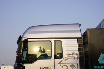 �����ǵ¿�SITRAK G7M 6X4 ���綯ǣ���� ����ʱ��528kWhͼƬ