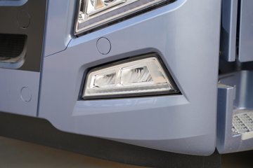 �����ǵ¿�SITRAK G7M 6X4 ���綯ǣ���� ����ʱ��528kWhͼƬ