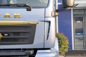 �����ǵ¿�SITRAK G7M 6X4 ���綯ǣ���� ����ʱ��528kWhͼƬ