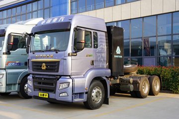 重汽汕德卡SITRAK G7M 6X4 纯电动牵引车 宁德时代528kWh