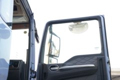 重汽汕德卡SITRAK G7M 6X4 纯电动牵引车 宁德时代528kWh