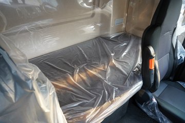 �����ǵ¿�SITRAK G7M 6X4 ���綯ǣ���� ����ʱ��528kWhͼƬ