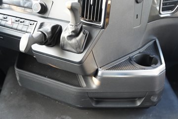 �����ǵ¿�SITRAK G7M 6X4 ���綯ǣ���� ����ʱ��528kWhͼƬ