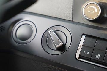 �����ǵ¿�SITRAK G7M 6X4 ���綯ǣ���� ����ʱ��528kWhͼƬ