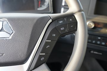 �����ǵ¿�SITRAK G7M 6X4 ���綯ǣ���� ����ʱ��528kWhͼƬ