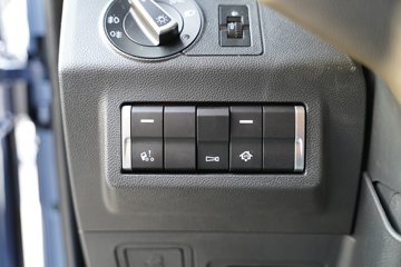 �����ǵ¿�SITRAK G7M 6X4 ���綯ǣ���� ����ʱ��528kWhͼƬ