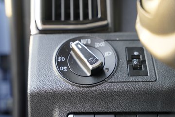 �����ǵ¿�SITRAK G7M 6X4 ���綯ǣ���� ����ʱ��528kWhͼƬ