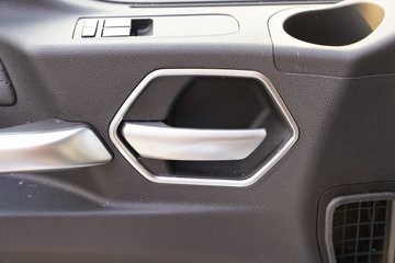 �����ǵ¿�SITRAK G7M 6X4 ���綯ǣ���� ����ʱ��528kWhͼƬ