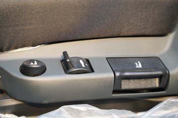 �����ǵ¿�SITRAK G7M 6X4 ���綯ǣ���� ����ʱ��528kWhͼƬ