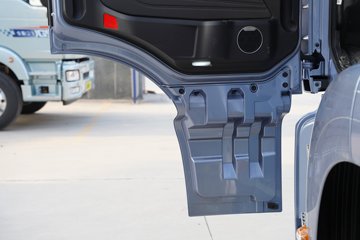 �����ǵ¿�SITRAK G7M 6X4 ���綯ǣ���� ����ʱ��528kWhͼƬ