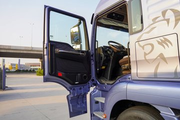 �����ǵ¿�SITRAK G7M 6X4 ���綯ǣ���� ����ʱ��528kWhͼƬ