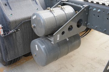 �����ǵ¿�SITRAK G7M 6X4 ���綯ǣ���� ����ʱ��528kWhͼƬ