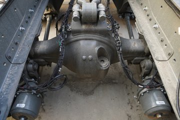 �����ǵ¿�SITRAK G7M 6X4 ���綯ǣ���� ����ʱ��528kWhͼƬ