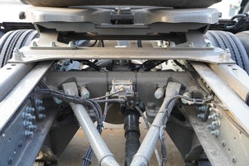 �����ǵ¿�SITRAK G7M 6X4 ���綯ǣ���� ����ʱ��528kWhͼƬ