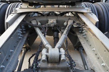 �����ǵ¿�SITRAK G7M 6X4 ���綯ǣ���� ����ʱ��528kWhͼƬ