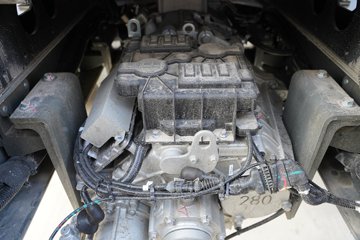 �����ǵ¿�SITRAK G7M 6X4 ���綯ǣ���� ����ʱ��528kWhͼƬ