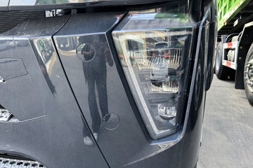 �����ƺ�H7 14.6L LNG 630���� 6X4 �й�����16�� AMT�Զ��� ǣ����ͼƬ